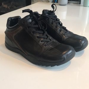 Casual Shoes by Pegabo